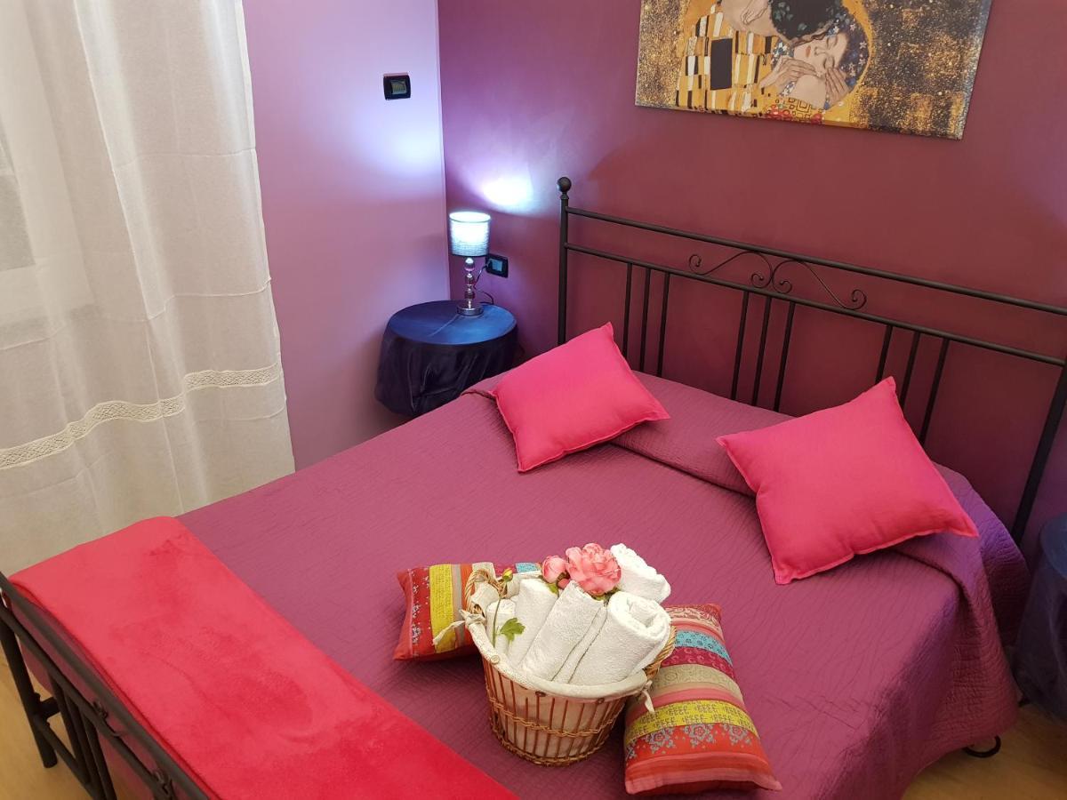 Ghiro Ghiotto Bed & Breakfast ปิเอตราลิกูเร ภายนอก รูปภาพ