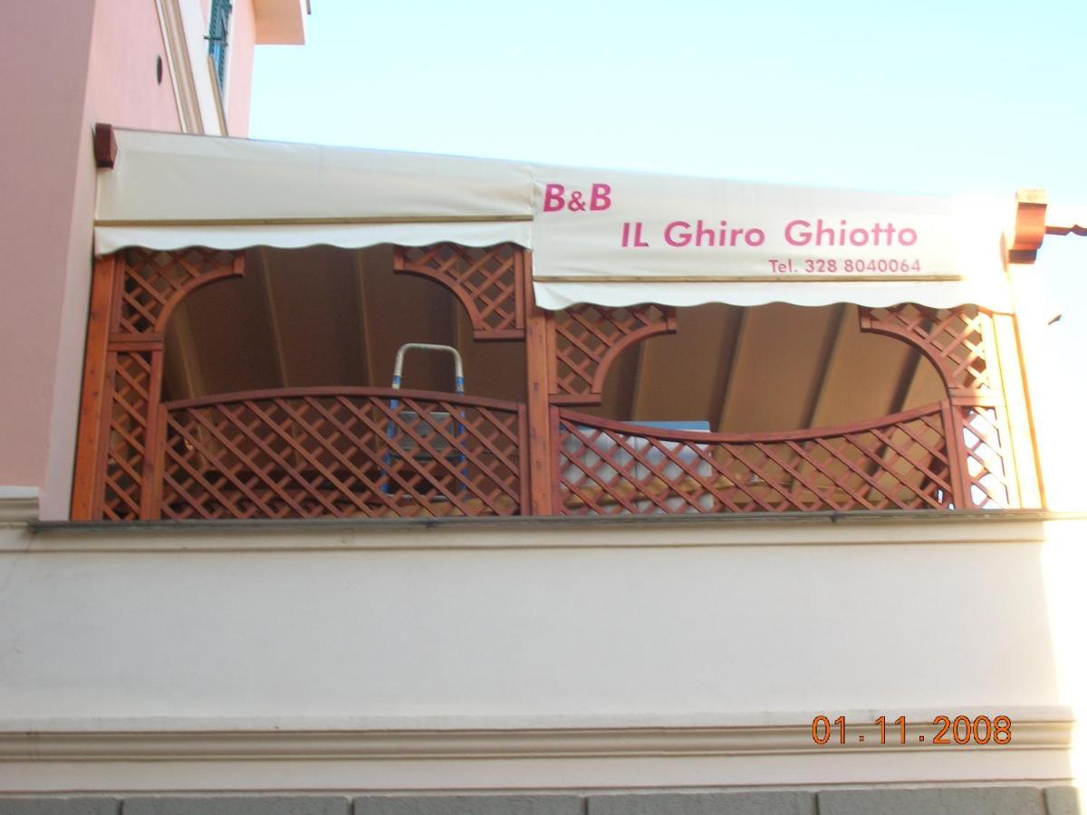 Ghiro Ghiotto Bed & Breakfast ปิเอตราลิกูเร ภายนอก รูปภาพ