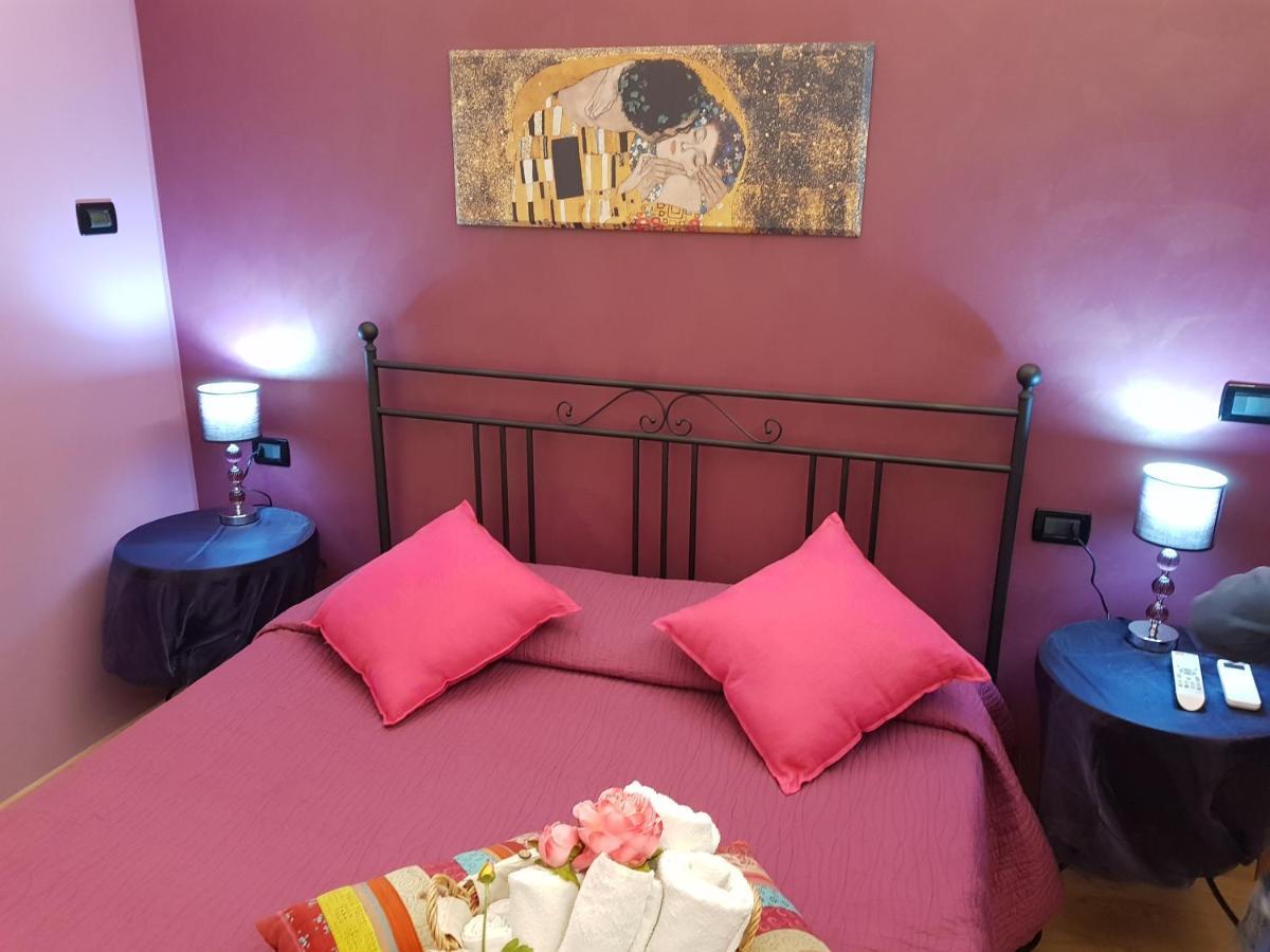 Ghiro Ghiotto Bed & Breakfast ปิเอตราลิกูเร ภายนอก รูปภาพ