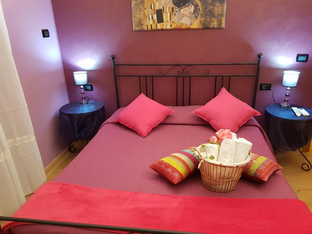 Ghiro Ghiotto Bed & Breakfast ปิเอตราลิกูเร ภายนอก รูปภาพ