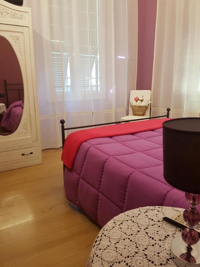 Ghiro Ghiotto Bed & Breakfast ปิเอตราลิกูเร ภายนอก รูปภาพ